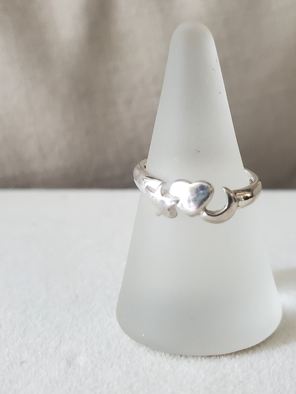 925 Star, Heart & Crescent Moon Ring - Sterling Silver - Picture 2 of 5